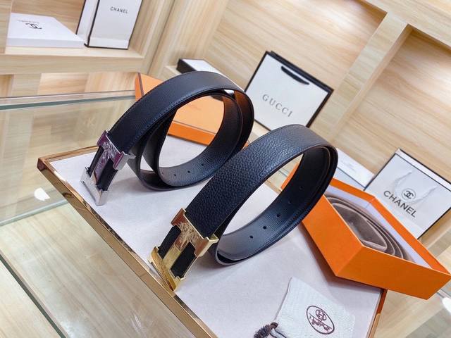 p 200爱马仕宽度3.8Cm 精美扣头 不褪色 双面可用 头层牛皮底 手感极佳 上身郊果棒 商务休闲两用 p 200爱马仕宽度3.8Cm 精美扣头 不褪色 双面可用 头层牛皮底 手感极佳 上身郊果棒 商务休闲两用