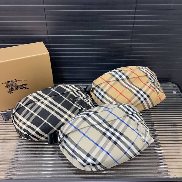 p210 Burberry 巴宝莉 斜格子腰包 单肩包 男女通用斜挎包胸包 经典Logo搭配原厂工艺材质 休闲百搭 实物拍摄 原厂原版面料 配送防尘袋 25 X