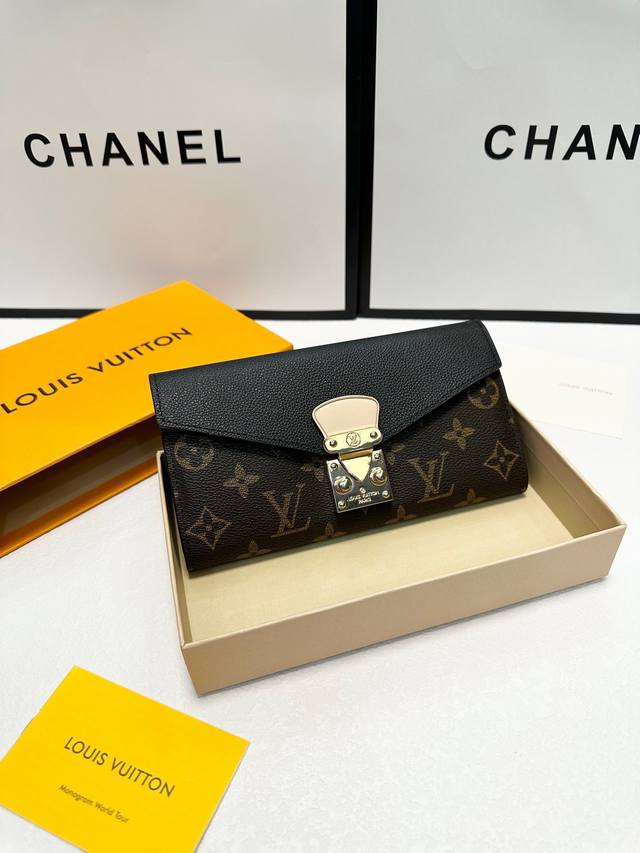 p160颜色 黑 粉 红尺寸 19X10官网同步经典顶级做工原版皮，高档五金，经典爆款永不过时