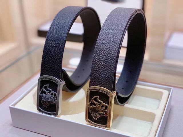 p 250 全套包装范思哲2020年新款。宽度3.8Cm 原厂荔纹小牛皮，双面设计，一面黑色一面咖啡色。提倡多用性，性价比。皮质柔软。专卖店常青款式，型男必备款