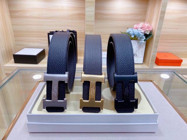 p 250 爱马仕进口意大利最新原单新款专柜限量上市 娱乐周刊主推款精钢扣 永不褪色 [玫瑰]原版的质量 堪比正品质量 系就系正品腰带[强]带身采用优质原版皮辅