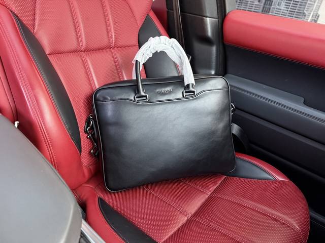 p210 高端货 “ Coach ”蔻驰公文包Coach蔻驰男士公文包 Beckett 33 老花紧凑型大容量 帆布配皮 公文包 大号 男款 顶级进口原厂面料高