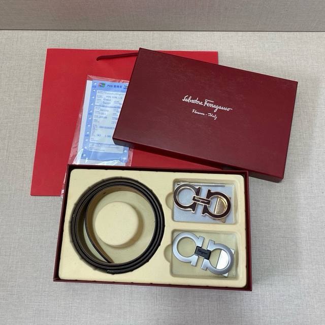 菲拉格慕Ferragamo精品款【☆双扣礼盒套装P150含礼盒】专柜有售 · 菲拉格慕专柜在售正品 · 此款采用双面头层牛皮制作 · 油边细致、长度剪裁。正品开