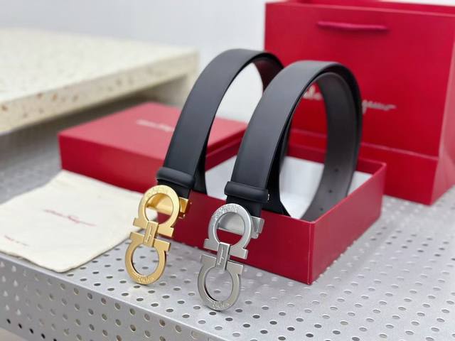 p250 Ferragamo菲拉格慕 全套包装 皮带腰带 将摩登设计与精湛的手工技艺完美结合；打造出风格华贵典雅，双面可用实用性和款式并重；手感柔软舒中，3.5