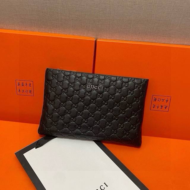 p100 古驰Gucci 手提包日常是非常适合的 节日送人必备之选 【尺寸】 古驰手提包：长26Cm宽2Cm高16Cm