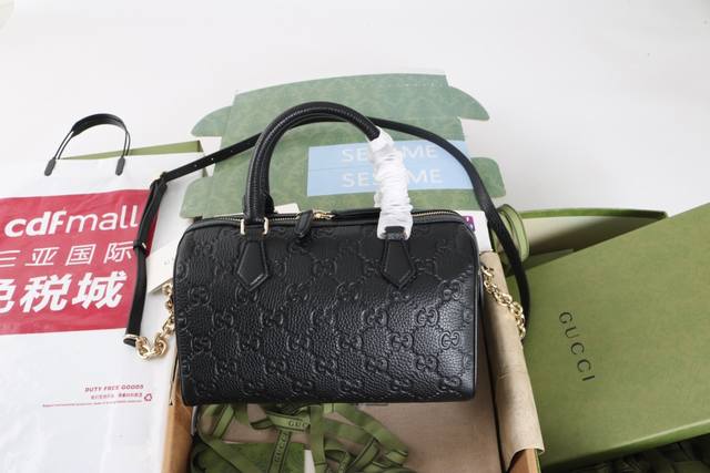 厂价 最高版本原厂皮顶级原单配专柜全套包装 简介：在全新系列中大放异彩。系列以创意设计和创新功能焕新诠释经典图案，为日常造型注入一抹隽永风尚。超级双G图案以亮眼