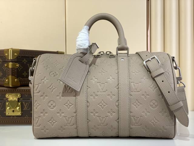 顶级原单复刻独家实拍 Keepall 35 手袋 M22765 M13865卡其灰 压花 本款 Keepall 35旅行袋为 Monogram Shadow 皮
