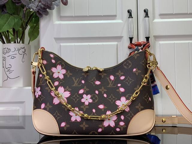 顶级原单 特惠 Lv X Tm Boulogne 手袋 M13265 樱花 村上隆 本款 Boulogne 手袋出自路易威登 X 村上隆复刻系列，以 Monog
