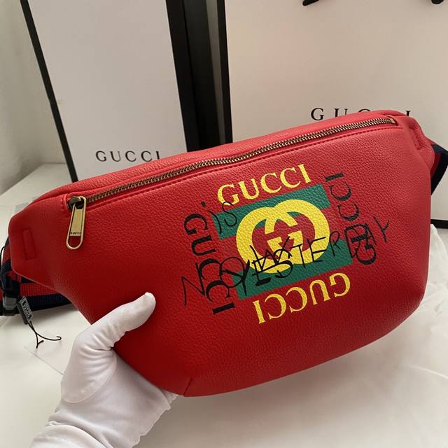 实拍# 型号493869 尺寸:28*18*8Cm Gucci Cruise 18 与西班牙艺术家Coco Capitan合作系列腰包,包包上有其手写金句涂鸦 实拍# 型号493869 尺寸:28*18*8Cm Gucci Cruise 18 与西班牙艺术家Coco Capitan合作系列腰包,包包上有其手写金句涂鸦