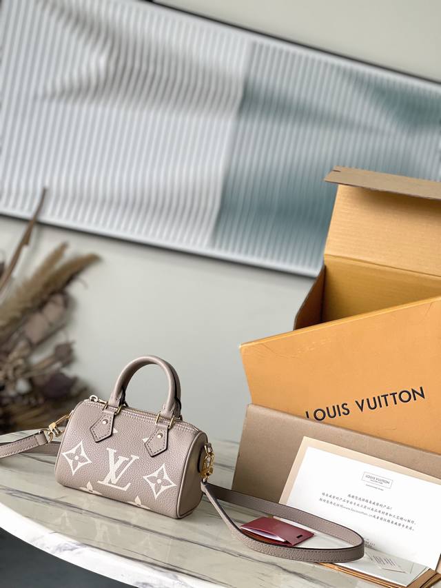 头层皮 顶级原单M82890 该产品为市场独家免税货属最高端产品.支持验货.本产品已通过严格检验无瑕疵、触摸产品请带上手套、本产品不退换、先确认产品后在拆卸手挽