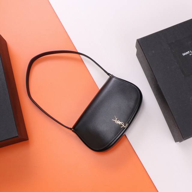 p 特级原单 S 24最新款伏尔泰 椭圆形腋下背包!超Chic的极简设计 尽显极致的圣罗兰法国风情、很正的复古感手拎腋下背皆宜、翻盖搭扣很新颖哇空间的话Plus p 特级原单 S 24最新款伏尔泰 椭圆形腋下背包!超Chic的极简设计 尽显极致的圣罗兰法国风情、很正的复古感手拎腋下背皆宜、翻盖搭扣很新颖哇空间的话Plus