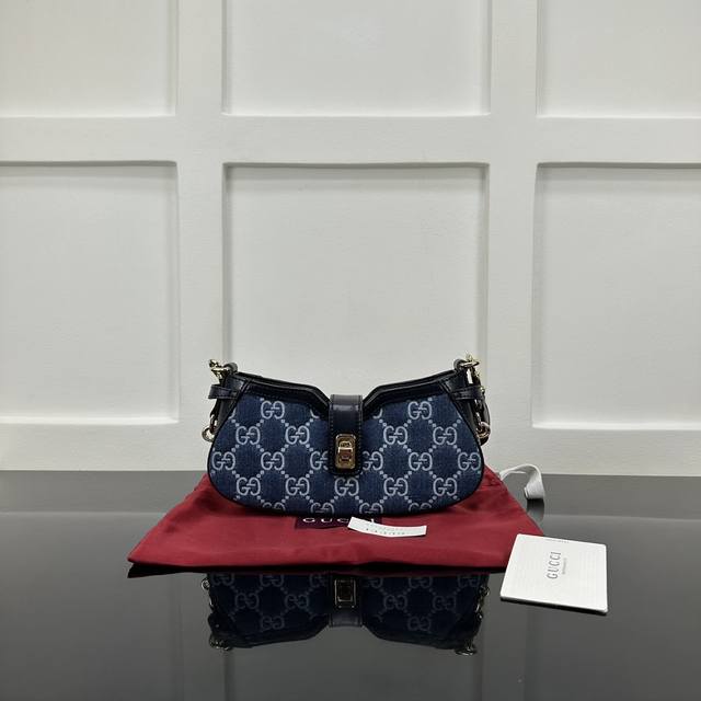 正品级 Gucci新款专柜品质，顶级原单货 原厂皮，原厂五金、实物实拍，款号：786015蓝牛仔布 尺寸：W24Xh12Xd5Cm，