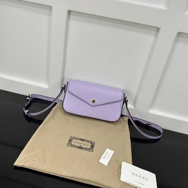 正品级 Gucci新款专柜品质，顶级原单货 原厂皮，原厂五金、实物实拍，款号：772794新浅紫 尺寸：W21Xh13.5Xd3Cm，