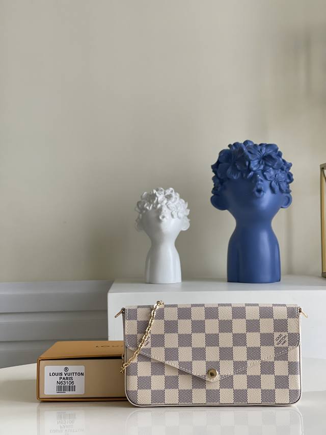 顶级原单 独家实拍M63106 M61276 Pochette FéLicie 链条包优雅小巧，内含两个可脱卸口袋，是携带整理您的日常用品的时尚之选。尺寸21