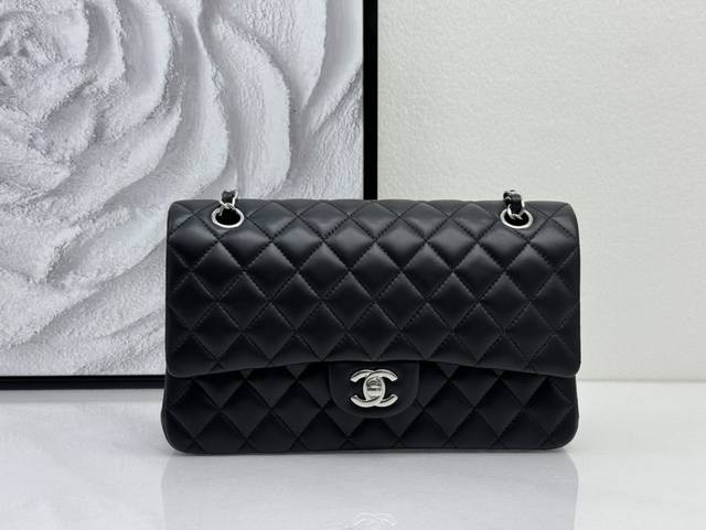 经典Cf原厂Hass皮Yyds羊皮 23年最新版本、购入金银扣两个正品开发打版、20年经验的老师傅历经N次打版比对、现终于面世！ 欢迎各鸡蛋挑骨头的完美主义者来