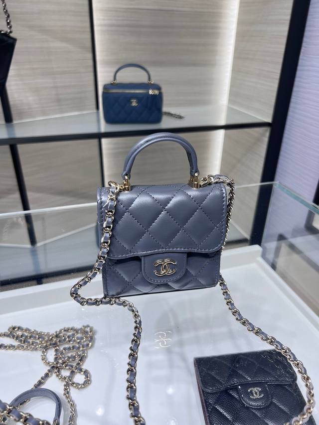 Ohanel 23A新品 小废包 内配小镜子 手提化妆小盒子 小型收纳盒 A P3490Y 尺寸：11*11*4Cm. Ohanel 23A新品 小废包 内配小