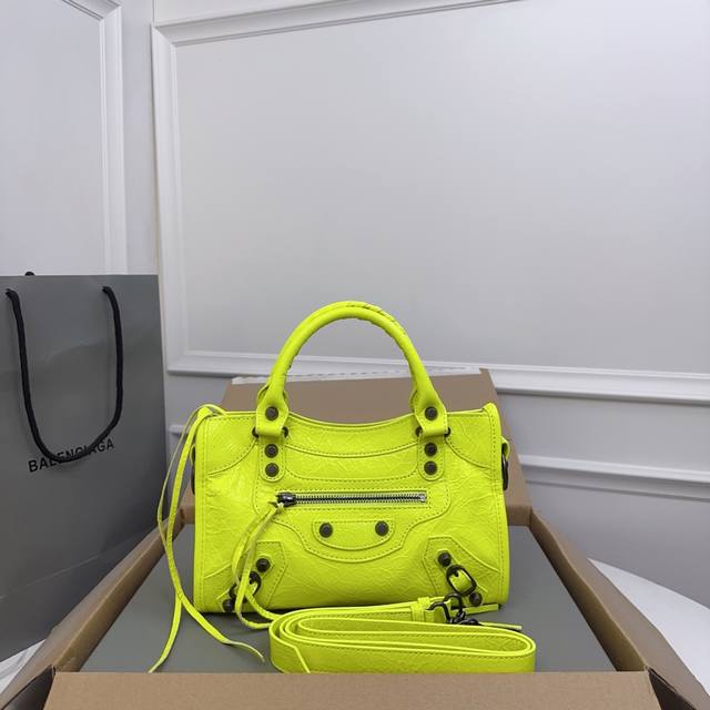 新款 爆裂纹进口羊皮 The Top Quality Of Classic Gold Mini City 全网最高版本， 意大利进口原厂爆裂纹羊皮，皮有香味配最