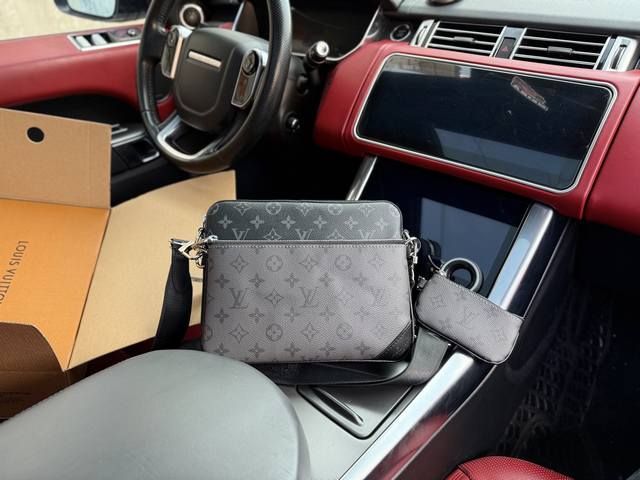 芯片版 高端货 新款 “Louis Vuitton”Lv单肩包 路易威登邮差包三合一斜挎包 M69443 Louis Vuitton Trio 经典老花满印三合