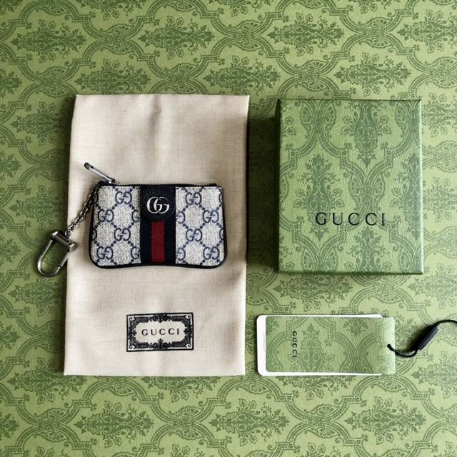 顶配版 Gg全新小零钱包～口红包采用进口牛皮拼Pvc ，搭配精致原工厂P五金，灵活别致的勾扣，小巧玲珑，大大作用，型号：671722蓝胶 皮 ，尺寸：12X7.