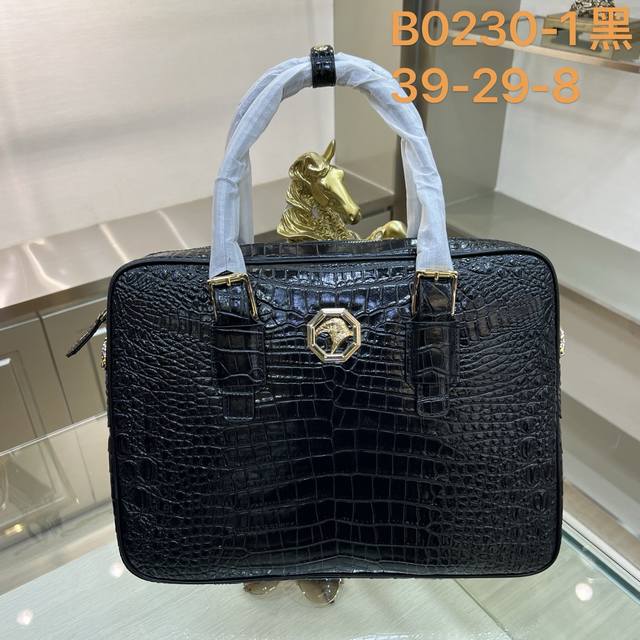 Stefano Ricci-B0230-1史蒂芬 专柜最新款男士公文包 采用进口小牛皮压鳄鱼纹 皮质柔软 纹路清晰可见 手感超赞 高贵五金 时尚鹰头金标 质量看