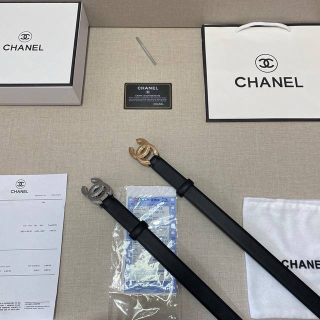 品牌：香奈儿Chanel 等级：女士皮带.定制头牛层皮.双面可用。油精边致、官同网步新款 配专全柜套包装 送眼打针 长度不裁剪 扣头：广州原版扣 长度：90 1