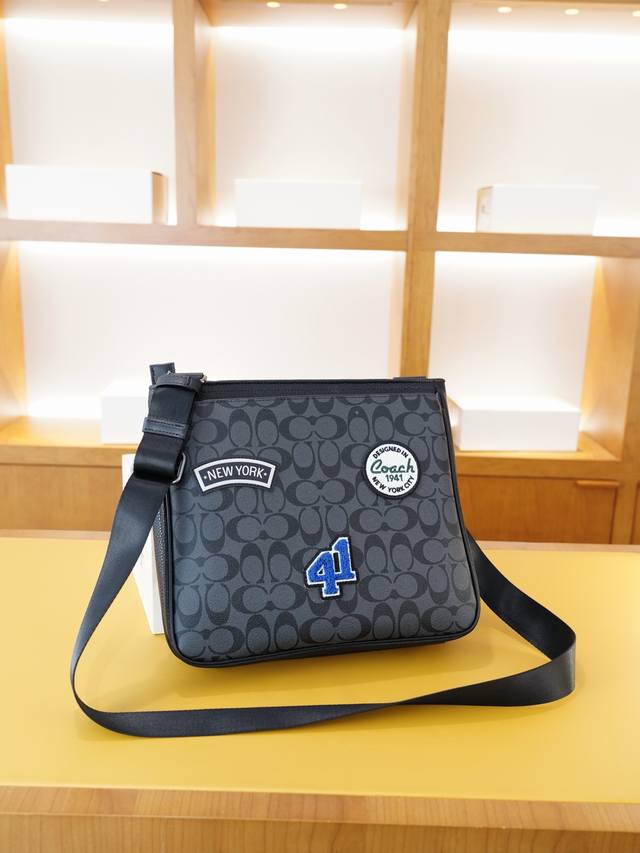 Coach 蔻驰 官网同步 高版本 斜挎单肩背包 永恒不过时的标志性产品 纯原单小牛皮 顶级五金制作 非市面普通版本 贸易公司订单货 全部实拍 实用性非常高 完 Coach 蔻驰 官网同步 高版本 斜挎单肩背包 永恒不过时的标志性产品 纯原单小牛皮 顶级五金制作 非市面普通版本 贸易公司订单货 全部实拍 实用性非常高 完