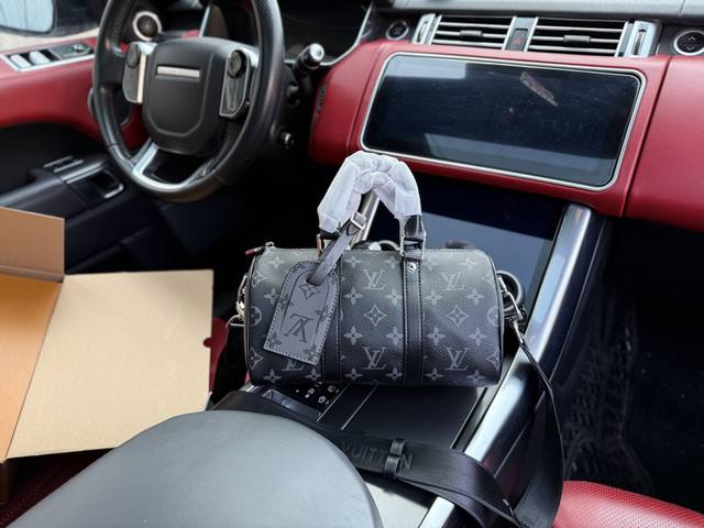 芯片高端货 新款 “Louis Vuitton”Lv单肩包 路易威登邮差包 M46271 Louis Vuitton Keepall 25 金属件黑武士老花可调
