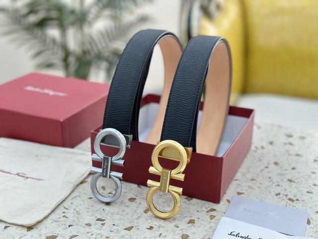 米兰时装周新款 正品有售Ferragamo 菲拉格慕 Italy专柜在售正品 此款采用原單进口牛皮 压专属标制作 走线油边细致 正品开模 搭配原版Gancio五 米兰时装周新款 正品有售Ferragamo 菲拉格慕 Italy专柜在售正品 此款采用原單进口牛皮 压专属标制作 走线油边细致 正品开模 搭配原版Gancio五