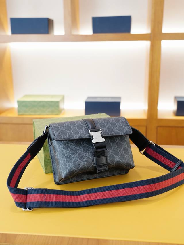 Gucci 古驰 官网同步 高版本 斜挎单肩背包 永恒不过时的标志性产品 纯原单小牛皮 顶级五金制作 非市面普通版本 贸易公司订单货 全部实拍 实用性非常高 完