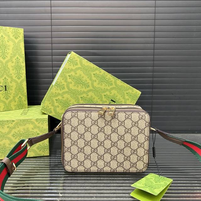 Gucci 古奇 Jumbo 单肩包 小方包斜挎包 休闲百搭 实物拍摄 原厂面料 高端品质 配送防尘袋 16 X 21Cm。