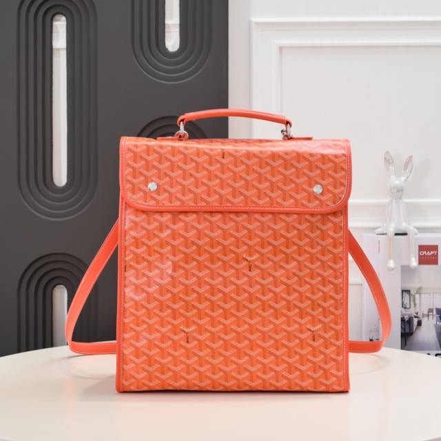 工厂P直销 橙色 Goyard Saint Leger折叠背包 Saint Leger包沿袭了Goyard一贯的模设计与功能性原则，内部空间超大Max，配备可拆