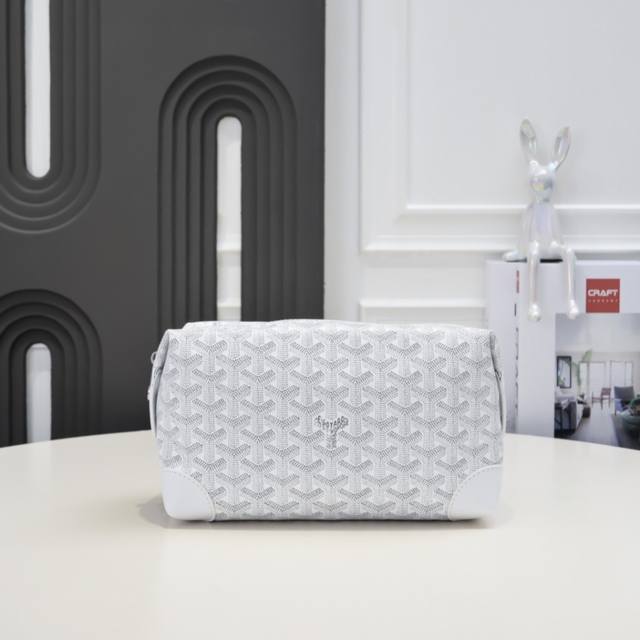 工厂P直销 白色 Boeing 洗漱包收纳袋，内里有双隔层，日常，差旅必备品质好物，Nba球星最爱单品，男女通用 1手拿包1化妆包1洗漱包1收纳包 配送礼盒装