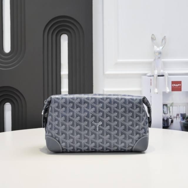 工厂P直销 灰色 Boeing 洗漱包收纳袋，内里有双隔层，日常，差旅必备品质好物，Nba球星最爱单品，男女通用 1手拿包1化妆包1洗漱包1收纳包 配送礼盒装