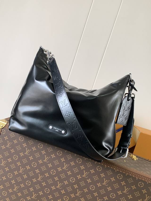 M13986黑色 顶级原单 变码芯片163C Lv Metis 手袋 睿智明慧、精雕细琢，Monogram 帆布打造的 MéTis 以自我态度实践承诺。 MéT