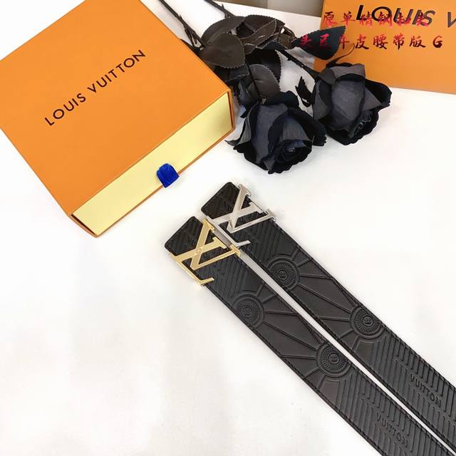 路易L驴家 寬度4.0Cm 面為原廠头层牛皮 風格效果 底為柔軟的黑色头层牛皮 經典字母精钢扣头效果 手感極佳 从买原版到开发历经数月打造而出 选料 做工细节