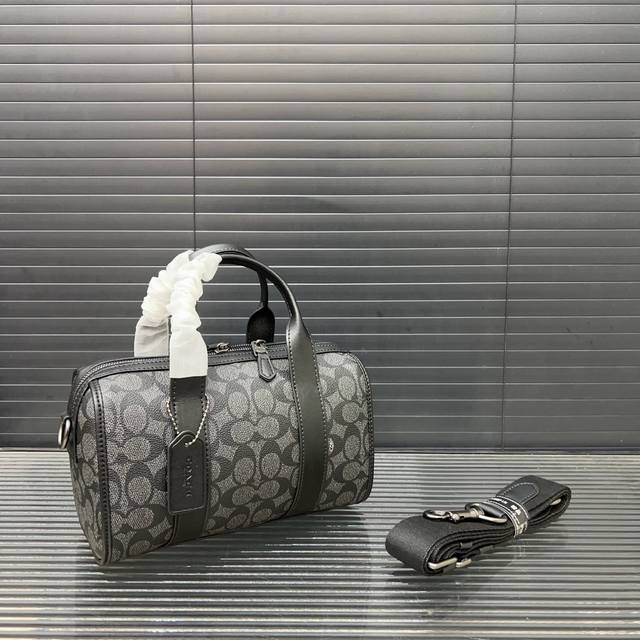 Coach 蔻驰 Gotham24 系列 手提斜挎包 Duffle波士顿圆桶包 单肩斜挎包 经典Logo搭配原厂工艺材质 实物拍摄 Ca185配送 礼盒防尘袋