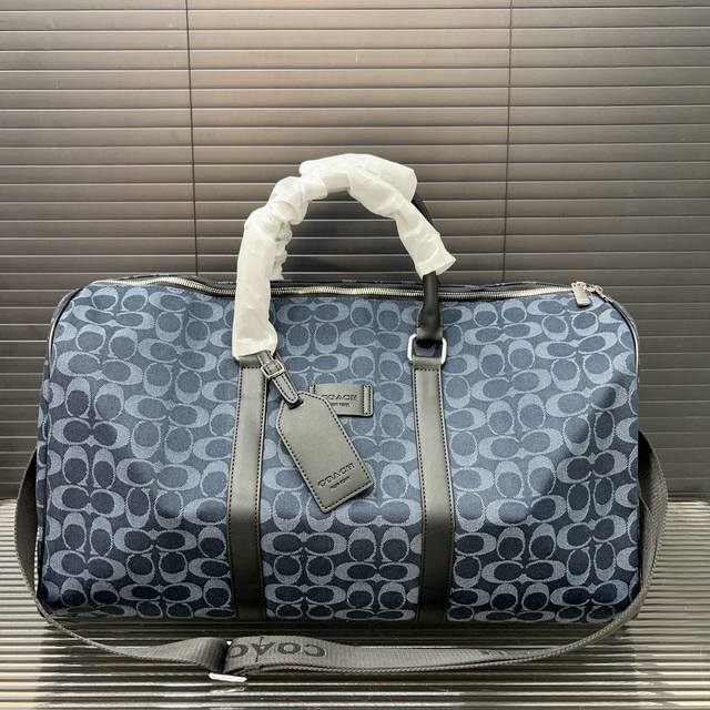 Coach 蔻驰 帆布旅行袋 手提包袋 机场包 实物拍摄 原厂原版面料 配送防尘袋 50 X 27 Cm。
