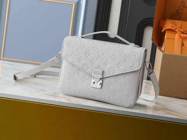 升级原版 M13481 M40780压花 M47142新版蓝 M46613 枣红M44881杏色M41487黑色M44072米白M44018粉色M41486枣红