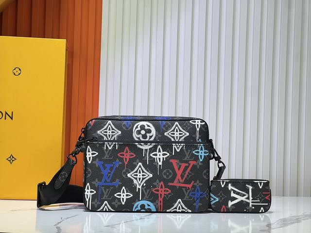 M57840 M30848 M50068 M20665 M69443 M45320 新款Trio 邮差包由 Monogram Eclipse 帆布与 Monog