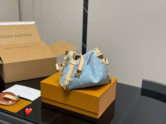 配折叠盒飞机盒 Size：23*16Cm 超时空爆款 Lv 25王炸新款包 谷爱凌 走秀小软箱S来了终于 超级洋气 Upupup 搜索Lv 软箱子 盒子