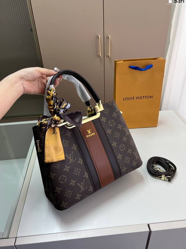 Lv路易威登超级百搭的手提包，手提斜挎超级实用，系运动与时装皆可 超大容量 D-371尺寸28×20