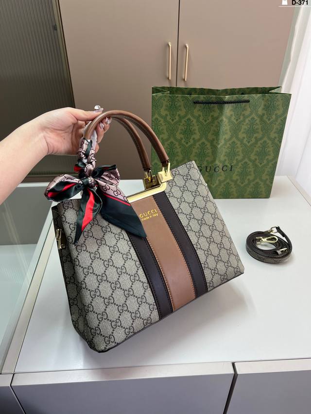 Gucci酷奇超级百搭的手提包，手提斜挎超级实用，系运动与时装皆可 超大容量 D-371尺寸28×20