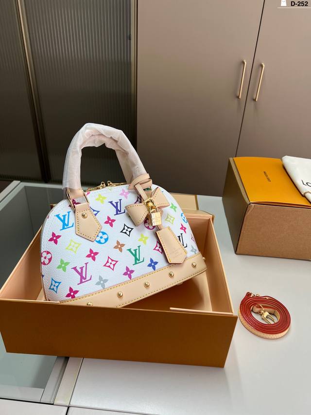 Lv新款贝壳包 很高级 可盐可甜 极致美感 绝美女孩就是你 D-252尺寸25×18折叠盒飞机盒