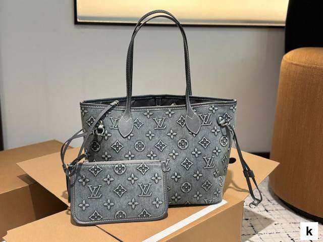 配盒子 Lv牛仔购物袋万年不过时 专用Lv面料原单五金 原版开模定制 专柜女包 手感超软 超舒服 全部五金都带Logo 时尚百搭，网红街拍首选尺寸 29 22