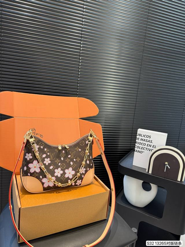 配飞机盒折叠盒子 Lv 牛角包中古款樱花牛角包定制版经典单肩包配置肩带链条单肩斜挎都无敌好看百搭！超级时髦 给你想不到的惊艳尺寸：29 16货号13265