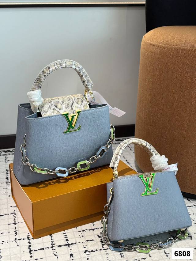 折叠盒 Lvcapucines 贵妇包 金色扣五金，超繁琐制作工序，女王范儿必备，Mini款独特超宽背带，经典大Logo设计，结合Monogram经典小花元素简