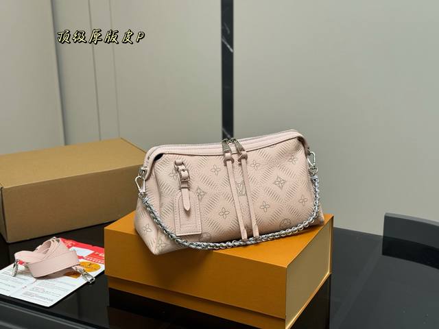 牛皮 全套包装 Lv Hand It All单肩包 月光女神镂空设计 尺寸:31.17Cm