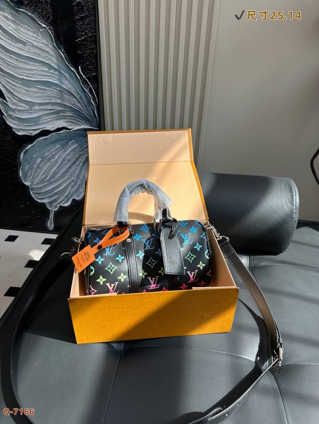 配折叠盒 Lv 路易威登 限量村上隆Keepall 25 手提包 单肩斜挎包 ！ 尺寸25.14