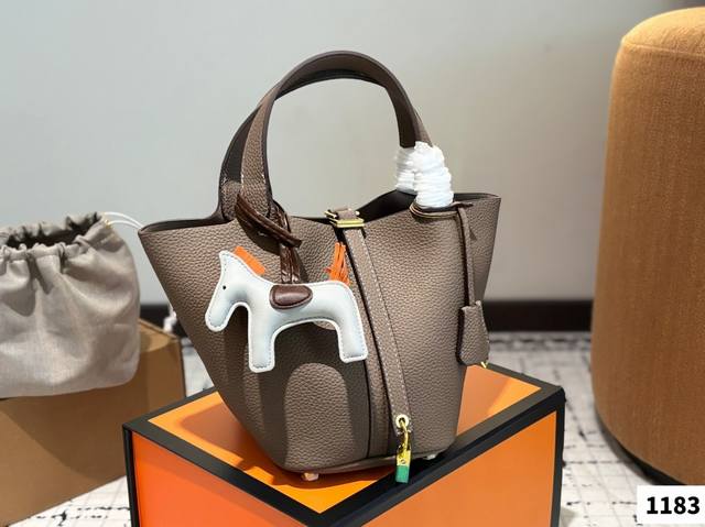 折叠盒尺寸18.18 爱马仕 菜篮子 搭配任何风格完全没问题 经典 高级提升气质的最强装备