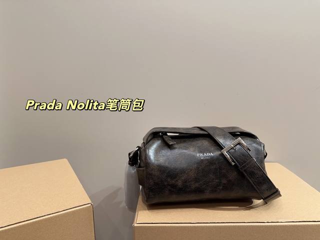 尺寸22.10 普拉达Prada Nolita笔筒包